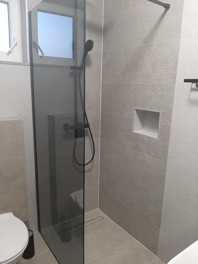 Apartman Mate Lopar Exterior photo